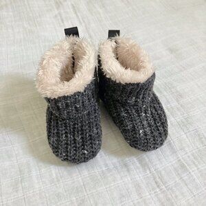 2/$20 Unisex Baby Gap Winter Booties 0-3M